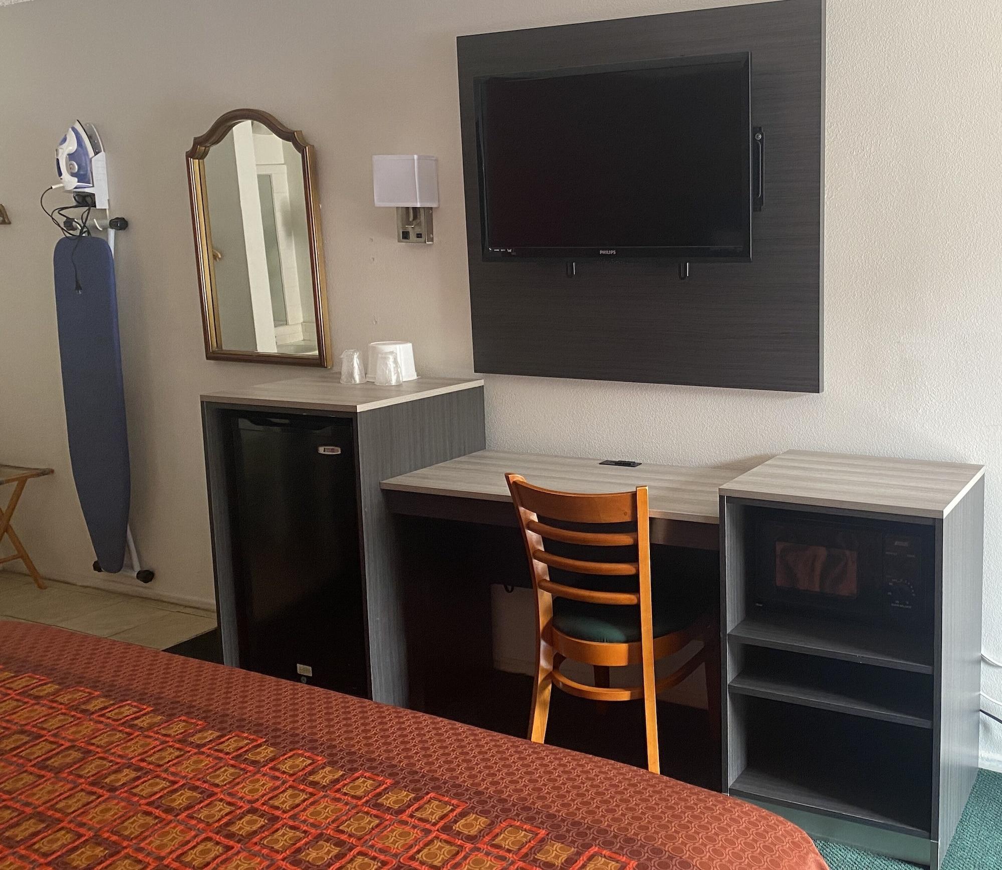 Windsor Inn Lake Havasu City Exterior photo